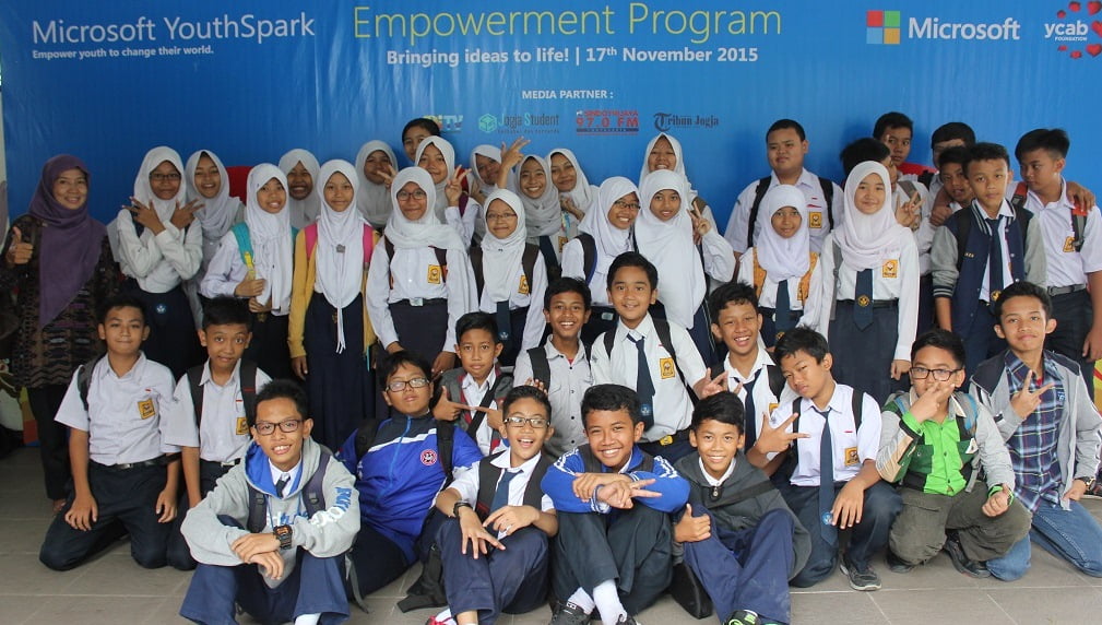 1.000 Pemuda Beradu Kreativitas dengan “Coding”